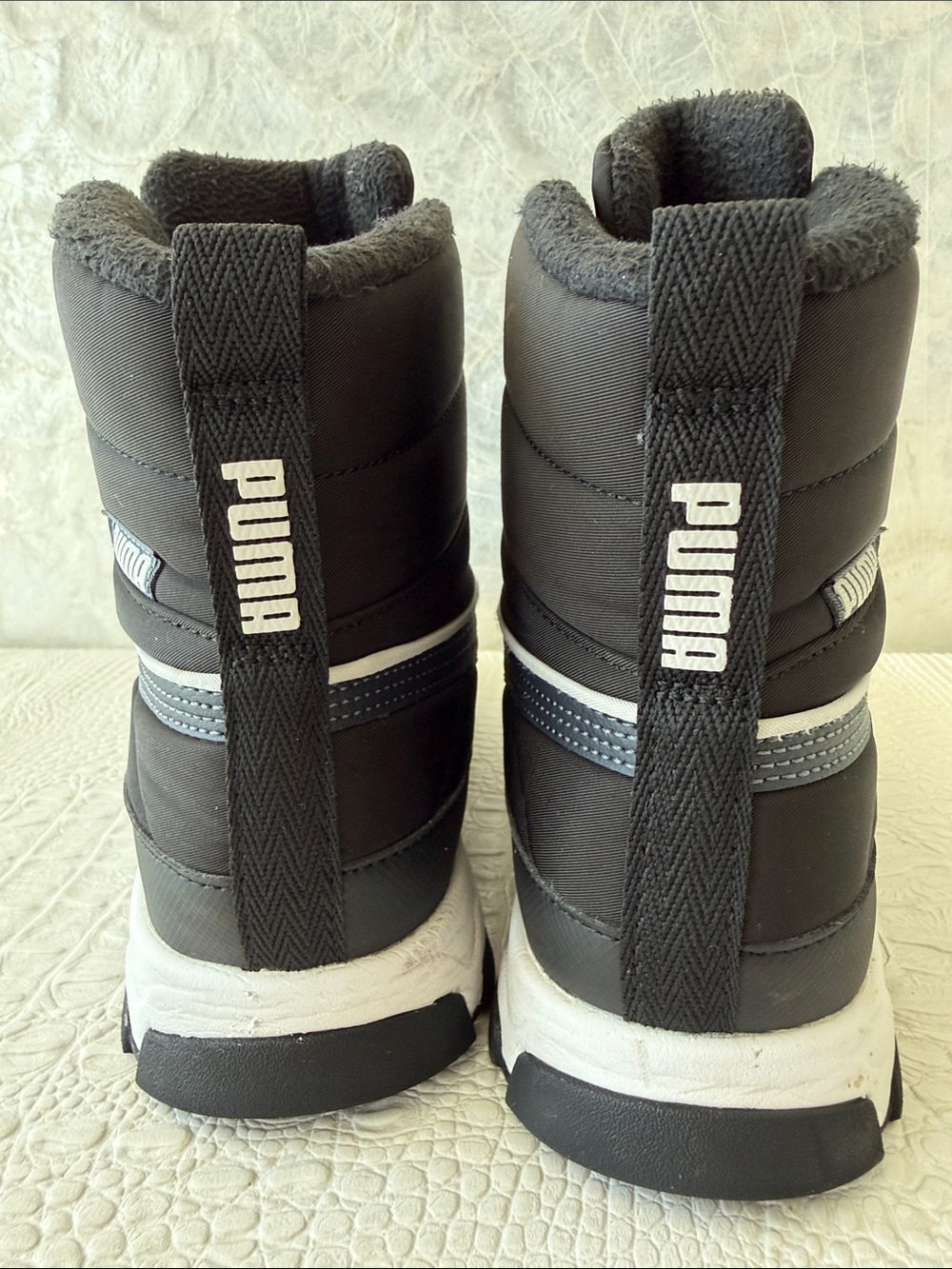 Puma Kids Black and Gray Insulated High-Top Boots Size 5,5 - Picture 12 of 16